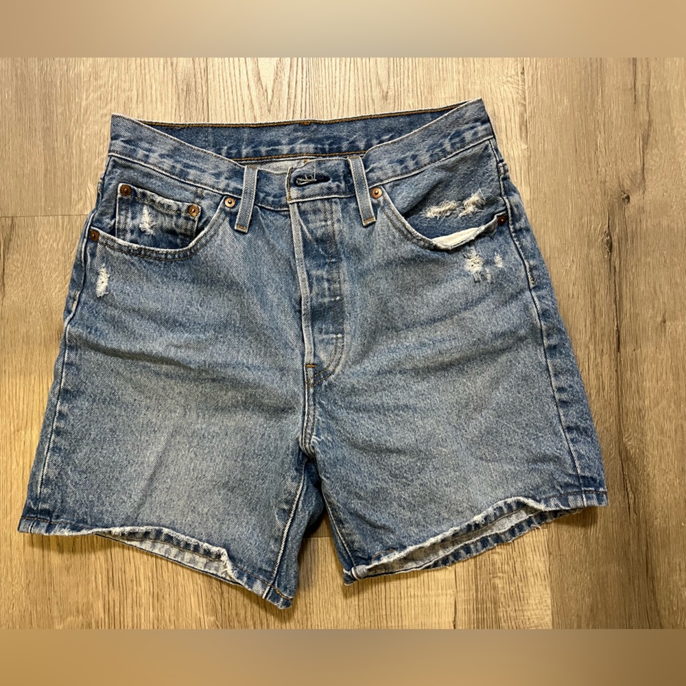 Levi's 501 Denim Women's Jean Shorts - Size 28